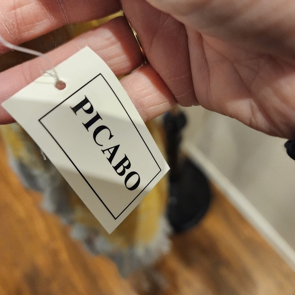 Beautiful long Scarf/Shawl by Picabo - Picture 3 of 5